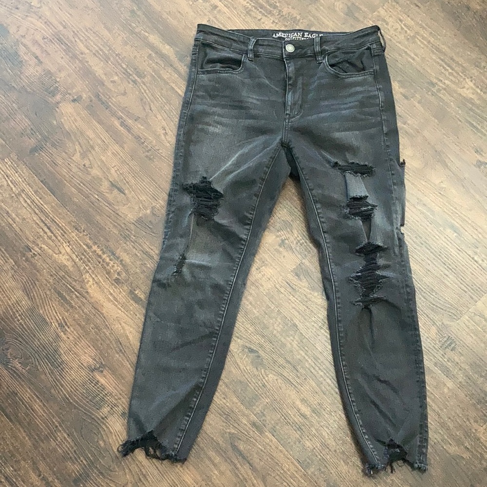 American Eagle super stretch black distressed jeans